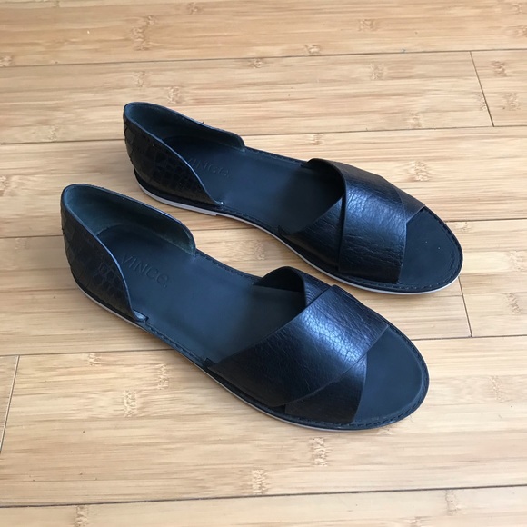 Vince Shoes - Vince women’s flat leather sandals size 9.5/ 41